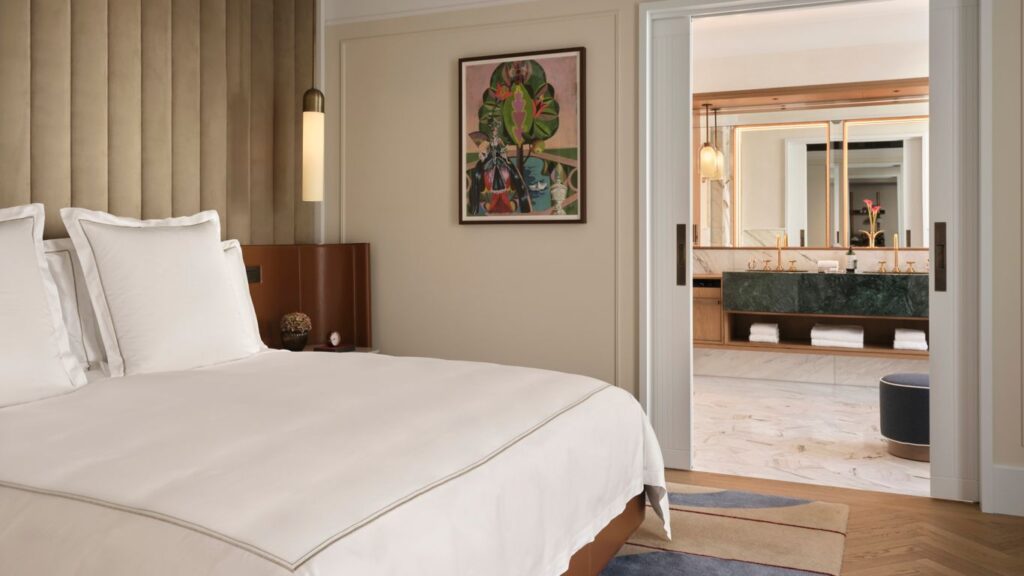 Luxury hotel during your opera travel in Europe by Hedocia Opera Concierge in Europe